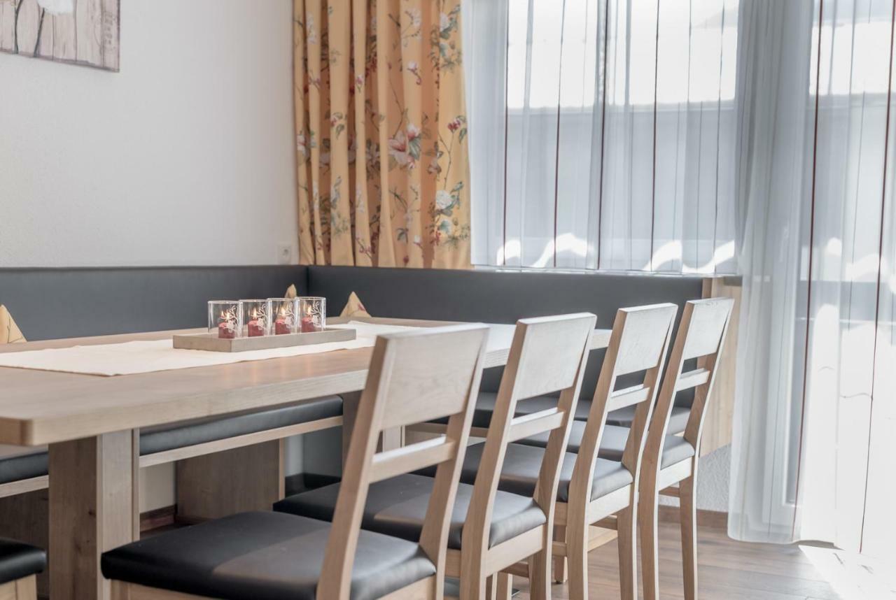 Ferienhaus Apart Sonnzeit Sölden Esterno foto